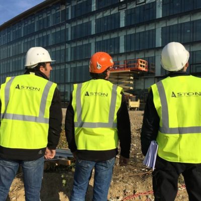 Aston_équipe_travaux