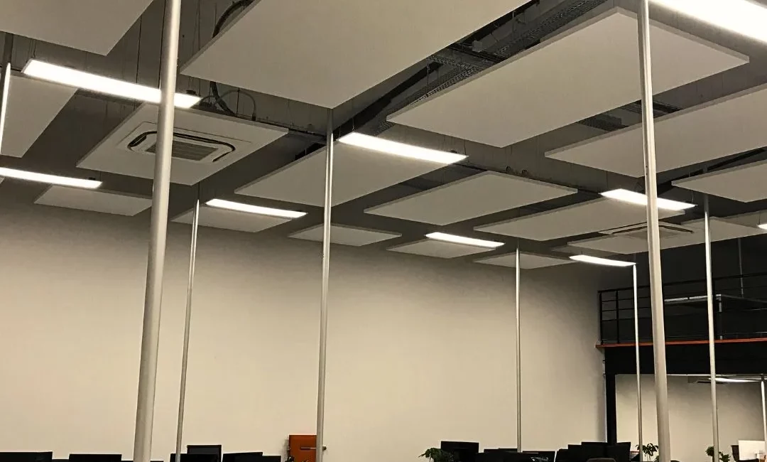 L'importance du faux-plafond dans un aménagement de bureaux