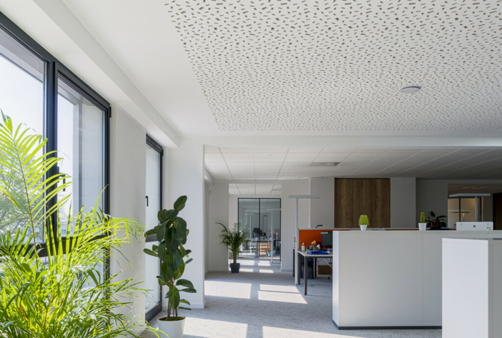 plafond acoustique knauf