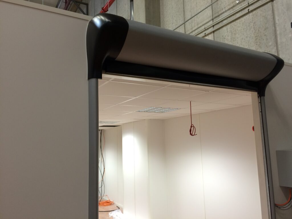 Cloison amovible - porte dynaco - industrie - aston